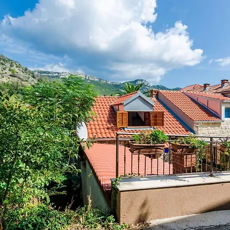 House Lazar Trstenik (Dubrovnik-Neretva)